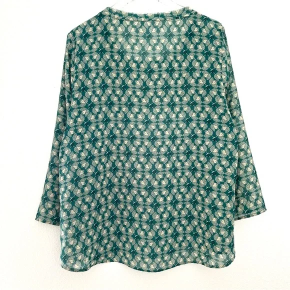 Cabi Fall Green Blouse Top Popover Shirt 3/4 Sleeve Leaf Print Size Medium - Picture 3 of 8